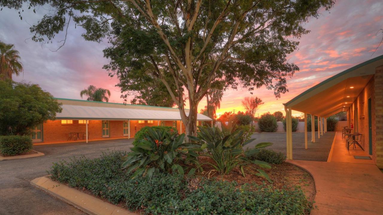 Mulga Country Motor Inn チャールビル エクステリア 写真
