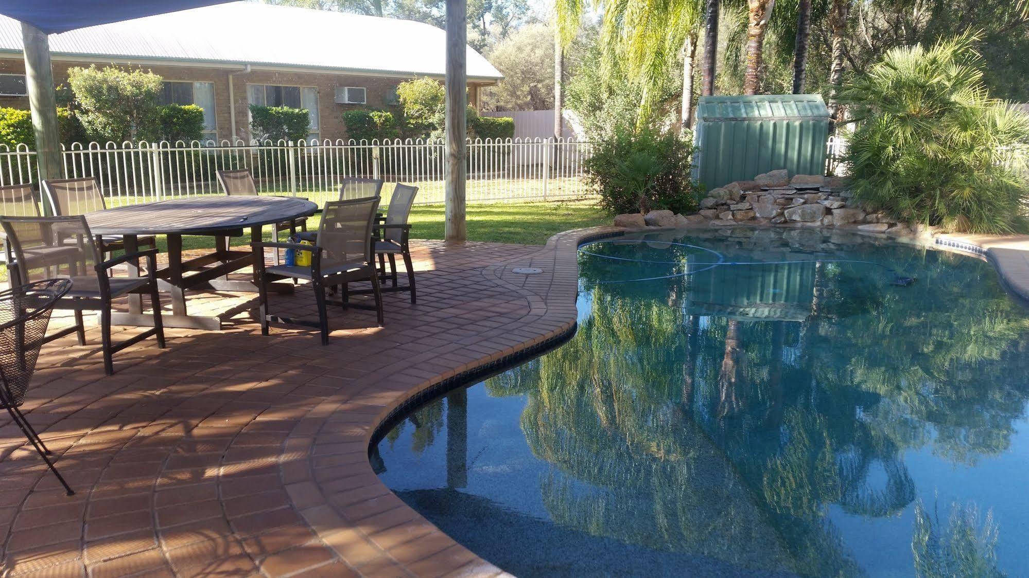 Mulga Country Motor Inn チャールビル エクステリア 写真